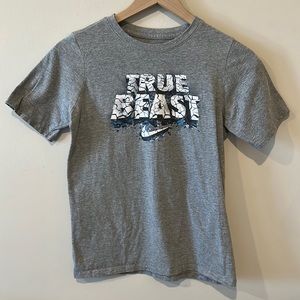 Nike True Beast Large Boys Shirt